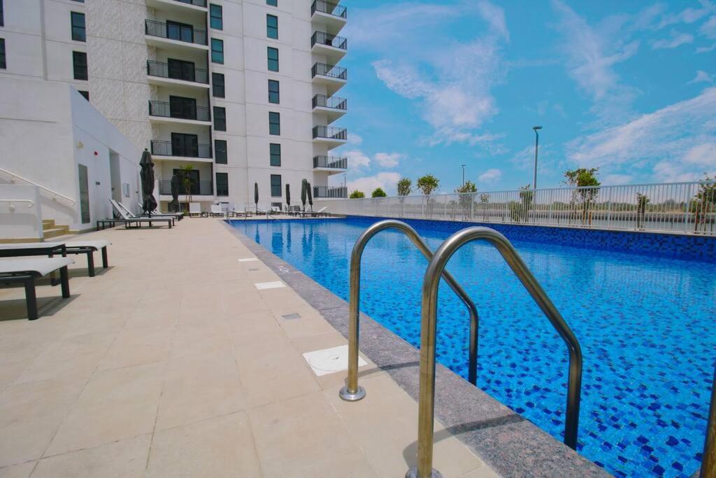 Apartment Classy 1br High Floor By Amenities & F1 *